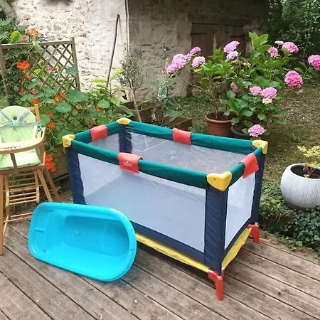 Holiday home Gite-nature-poitou 14 Personnes 36 Min Futuroscope Archigny
