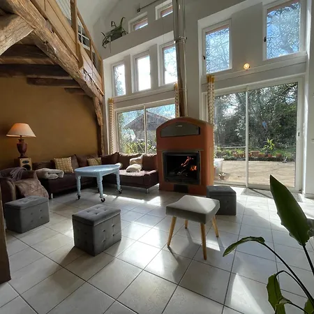 Gite-nature-poitou 14 Personnes 36 Min Futuroscope Archigny